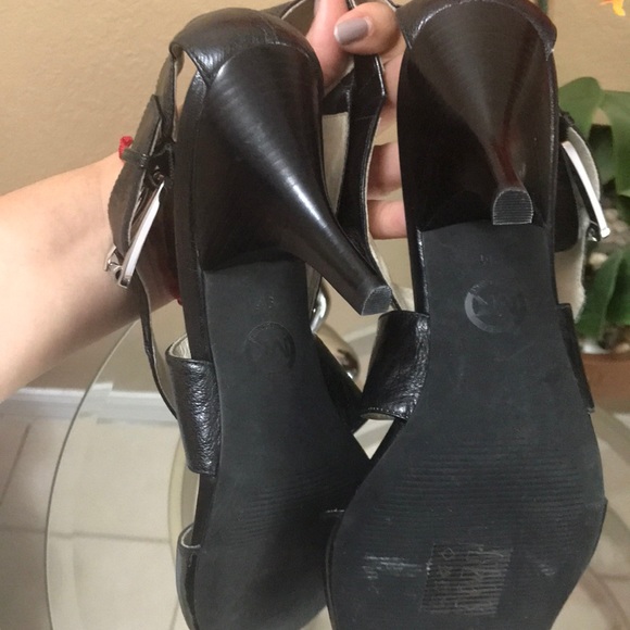 Sandals - Picture 3 of 4